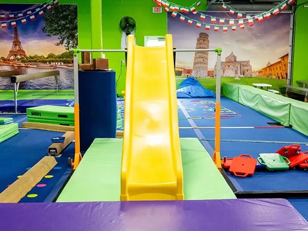 Видови опрема за детски игралишта